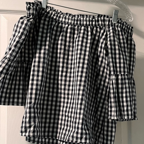 Abercrombie bell sleeve top - Picture 6 of 9